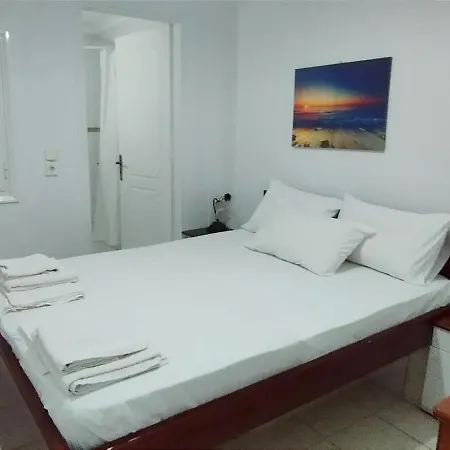 Xenia & Antonis 3* نِكيانا