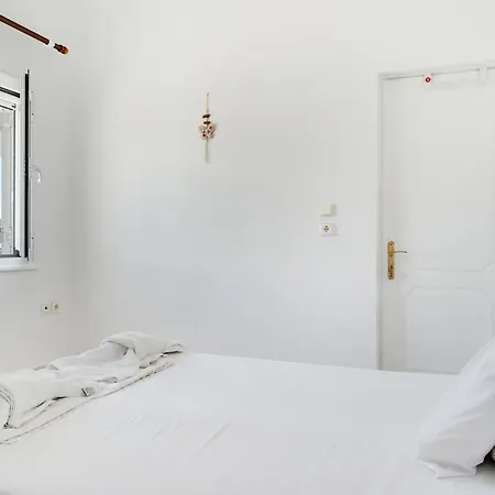 Xenia & Antonis 3*