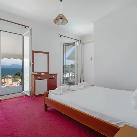 Xenia & Antonis 3*