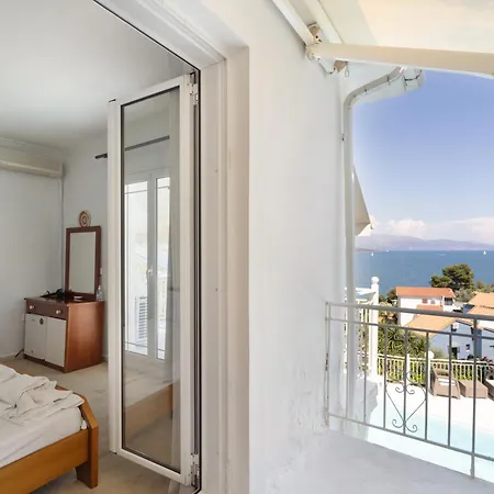 بيت ضيافة Xenia & Antonis 3*