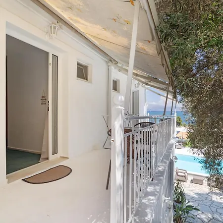 Guest house Xenia & Antonis 3*